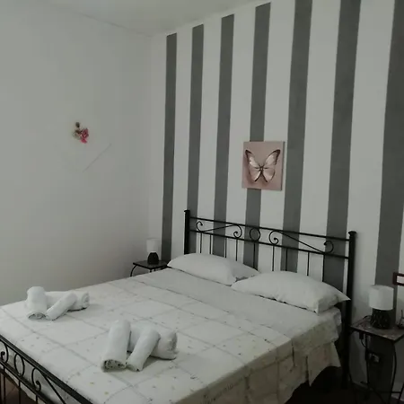 לינה וארוחת בוקר Il Paradiso 3*