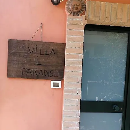 לינה וארוחת בוקר Il Paradiso 3*