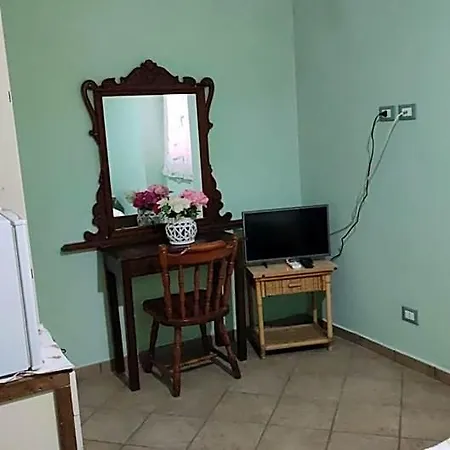Il Paradiso לינה וארוחת בוקר 3*